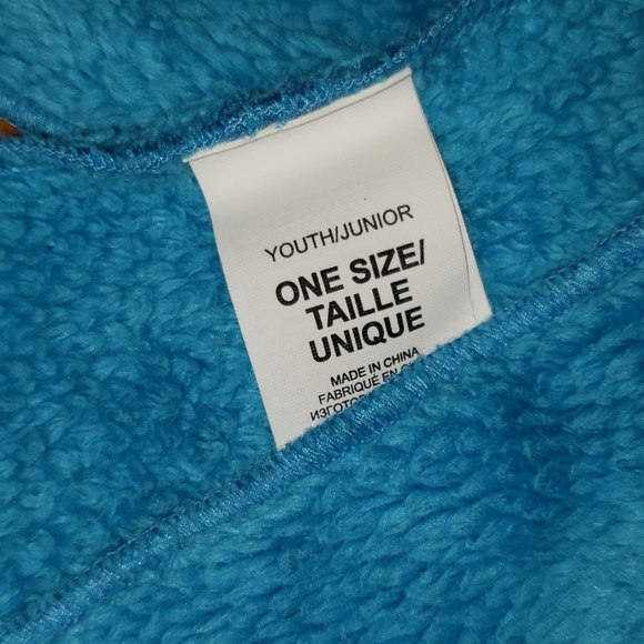 The North Face Scarf - Picture 2 of 3